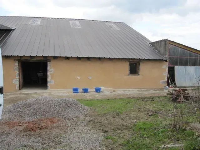 travaux maçonnerie de loin